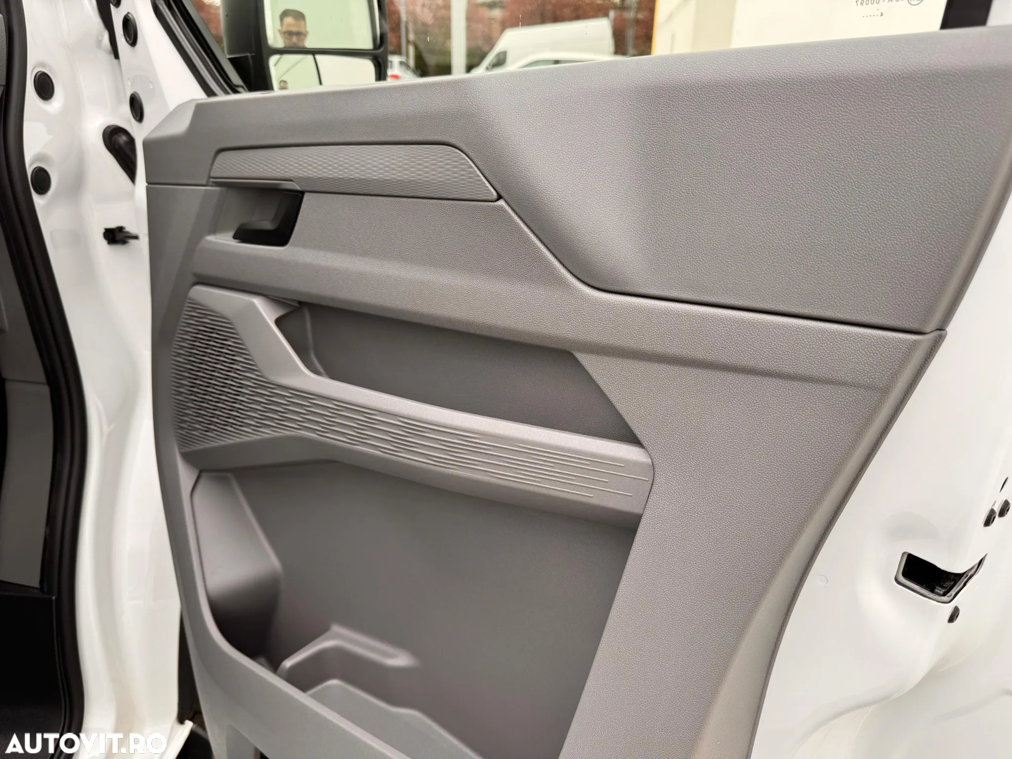 Volkswagen Transporter - 18