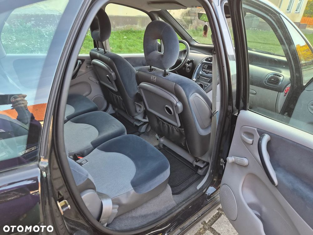 Citroën Xsara Picasso 1.8i Confort - 9