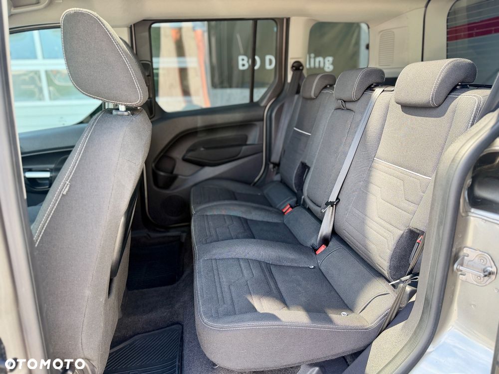 Ford Tourneo Connect 1.5 TDCi Titanium - 21
