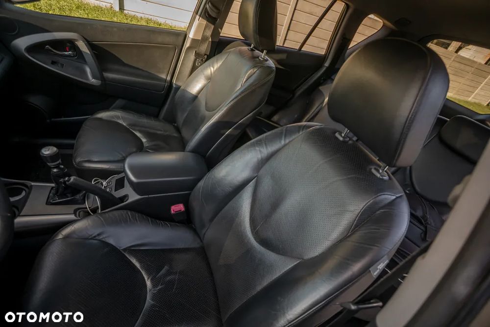 Toyota RAV4 2.2 D-CAT 4x4 Executive - 19
