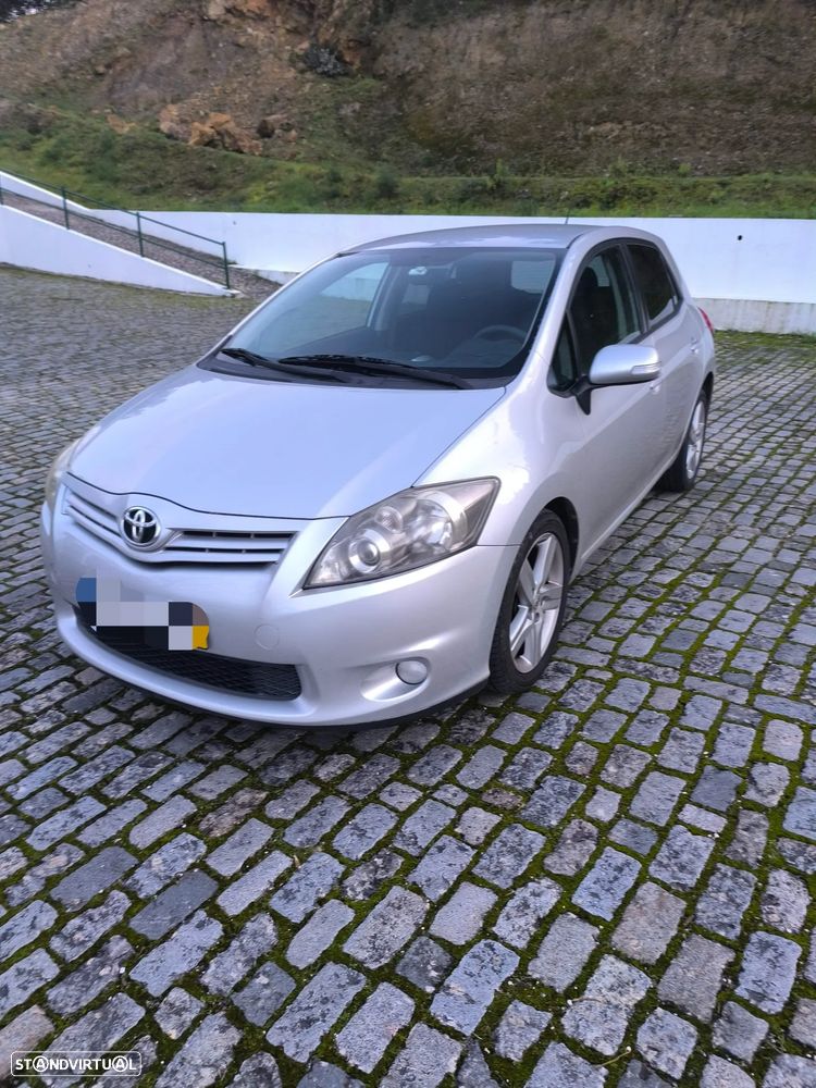 Toyota Auris 1.4 D-4D Exclusive+P.Sport - 1