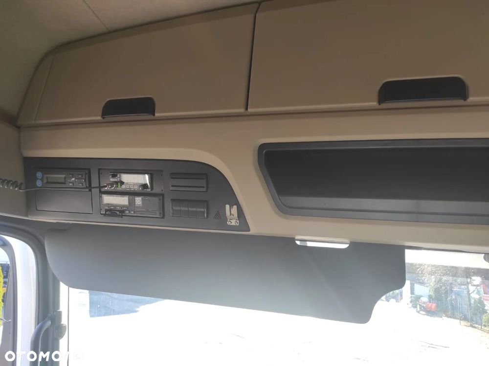 Mercedes-Benz ACTROS - 4