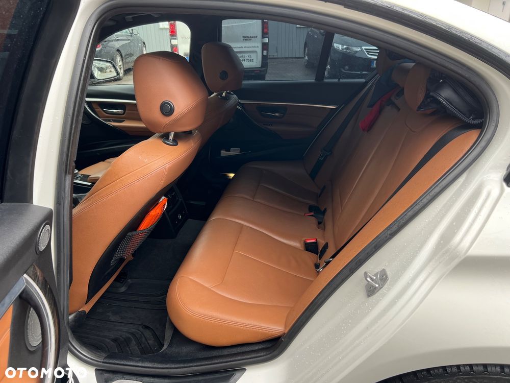 BMW Seria 3 340i Edition M Sport Shadow - 18