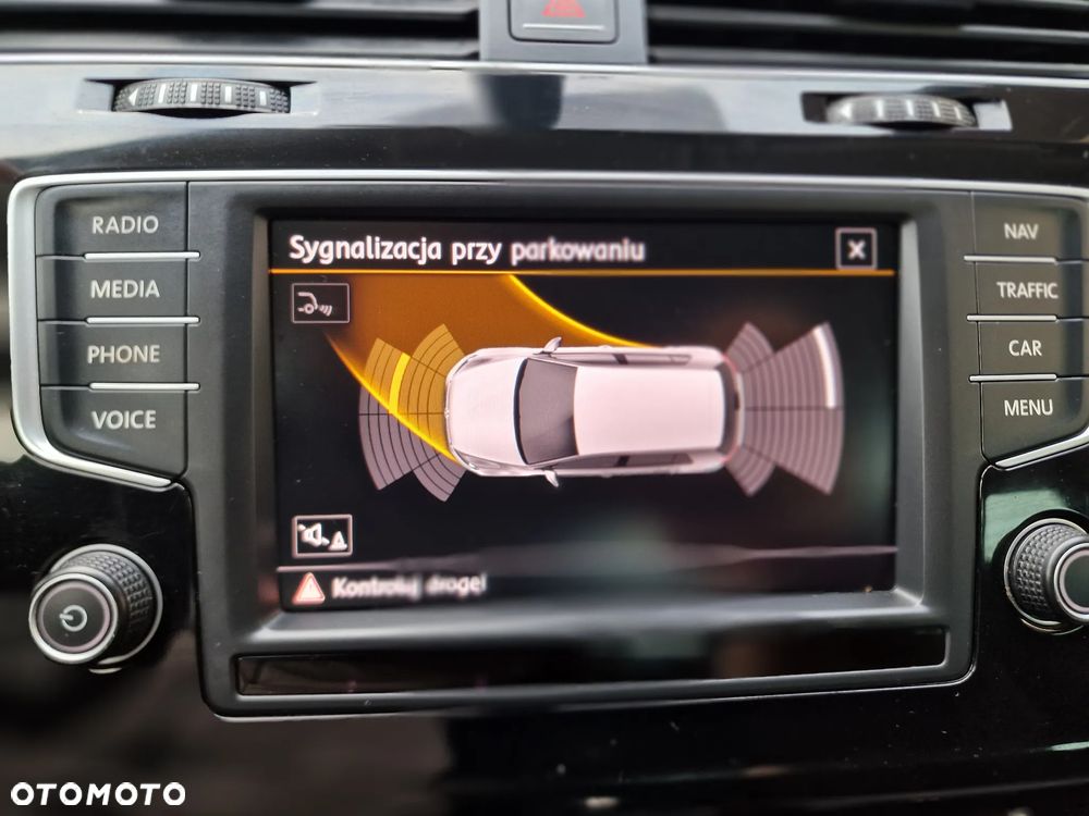 Volkswagen Golf 1.6 TDI BlueMotion Technology DSG Allstar - 34