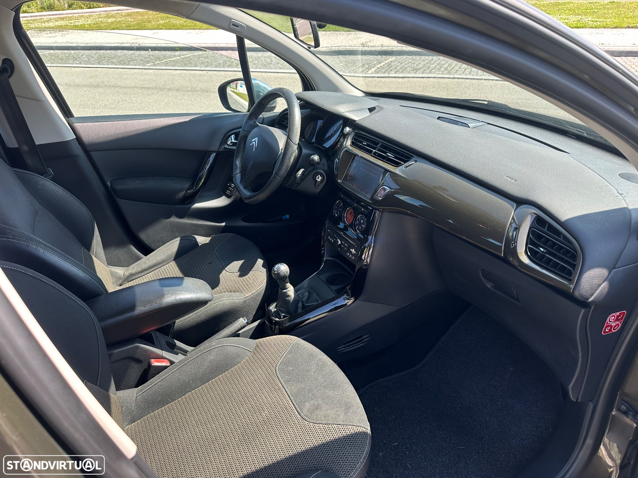 Citroën C3 1.6 e-HDi Exclusive 95g - 20