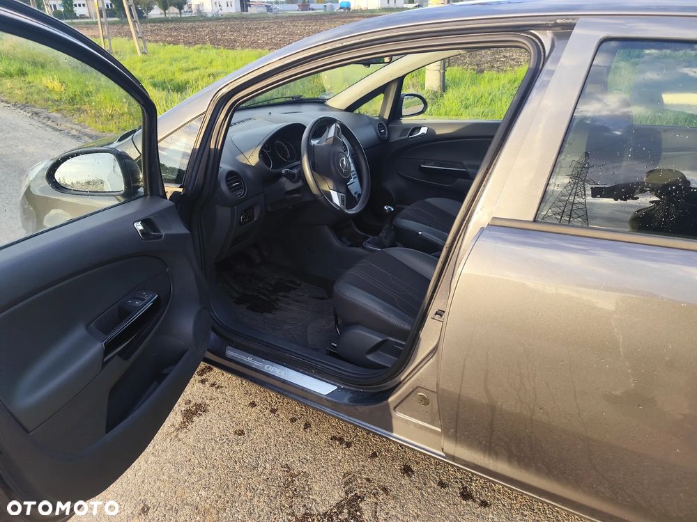Opel Corsa - 10