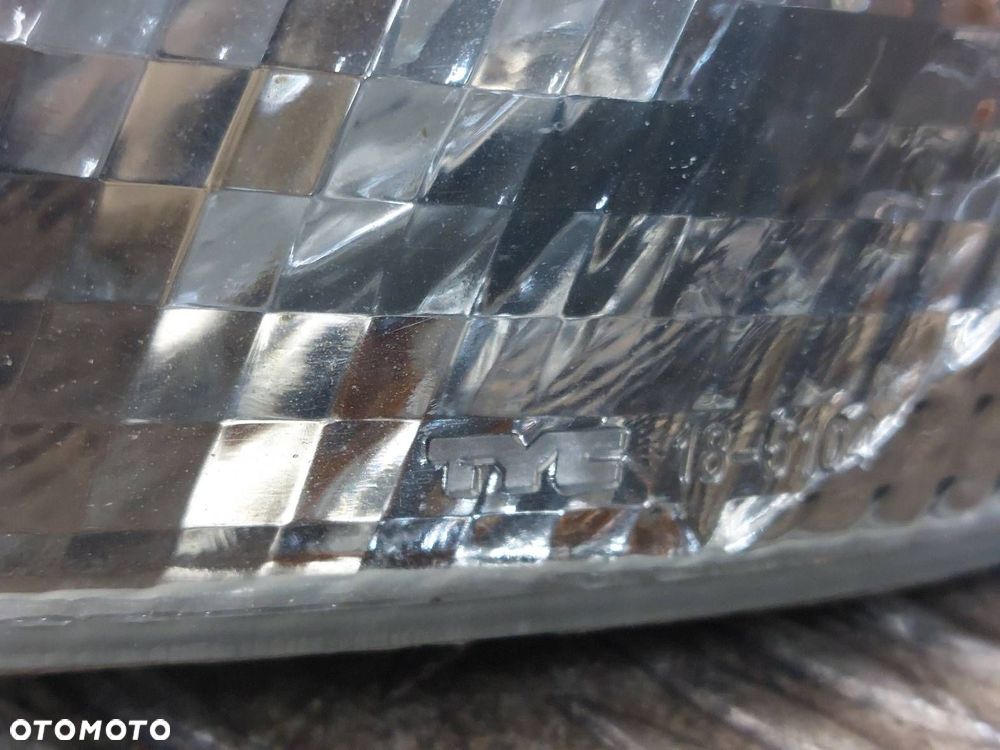 LAMPA LEWY PRZÓD + PRAWY PRZÓD + KIERUNKOWSKAZY VOLKSWAGEN PASSAT B5 EU - 8