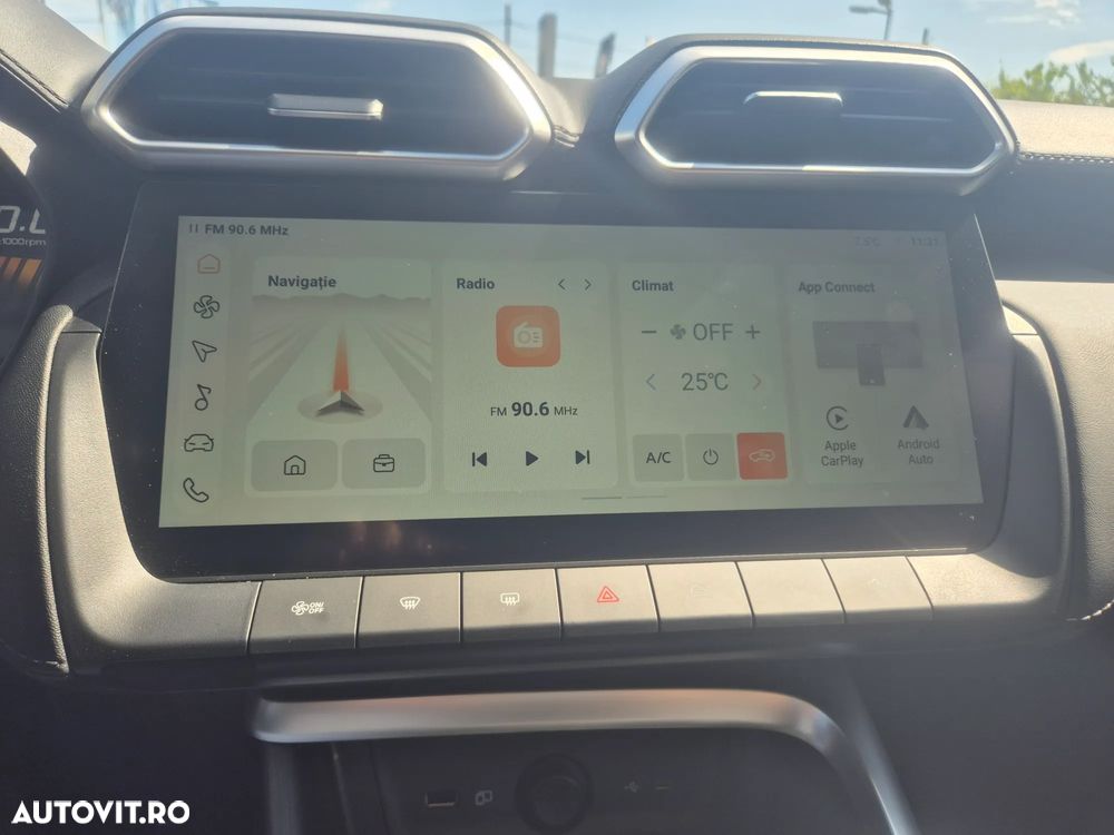 MG ZS HEV 1.5 GSI AT Exclusive - 18