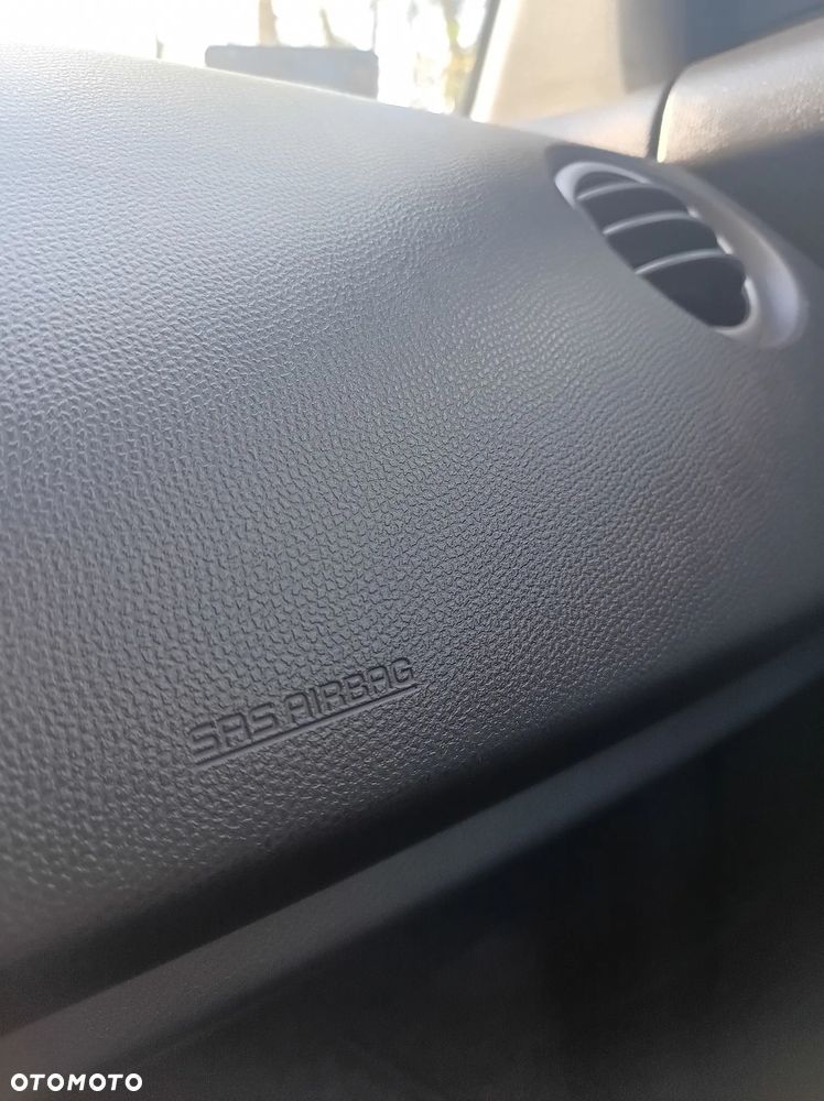 Suzuki Swift 1.3 Club dance - 28