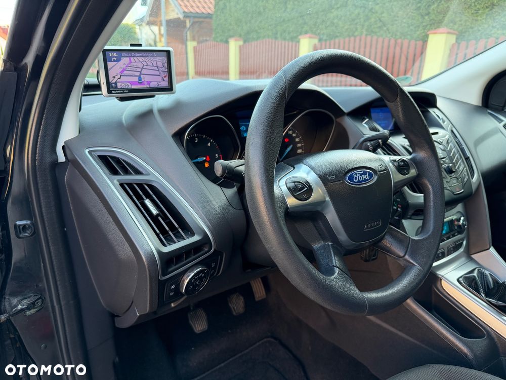 Ford Focus 1.6 TDCi DPF Champions Edition - 29