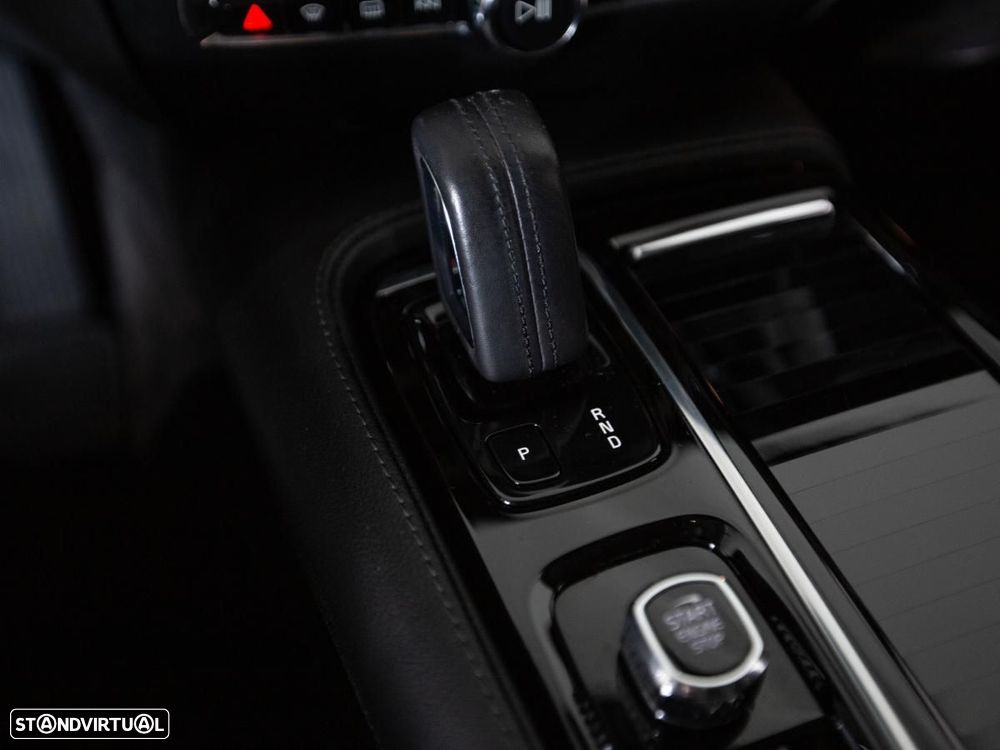 Volvo V60 2.0 T8 AWD TE Momentum - 20