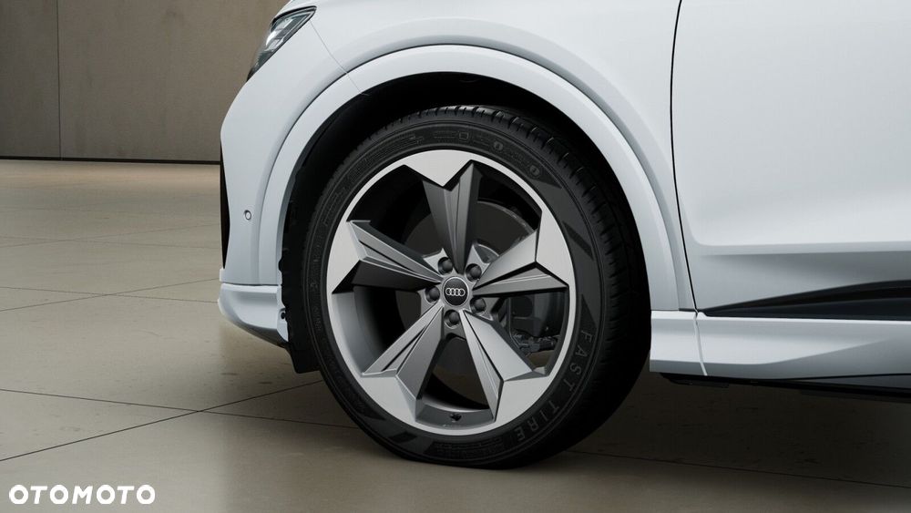 Audi Q4 e-tron - 6
