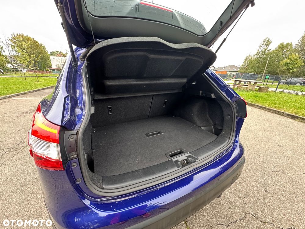 Nissan Qashqai 1.2 DIG-T N-Connecta - 25