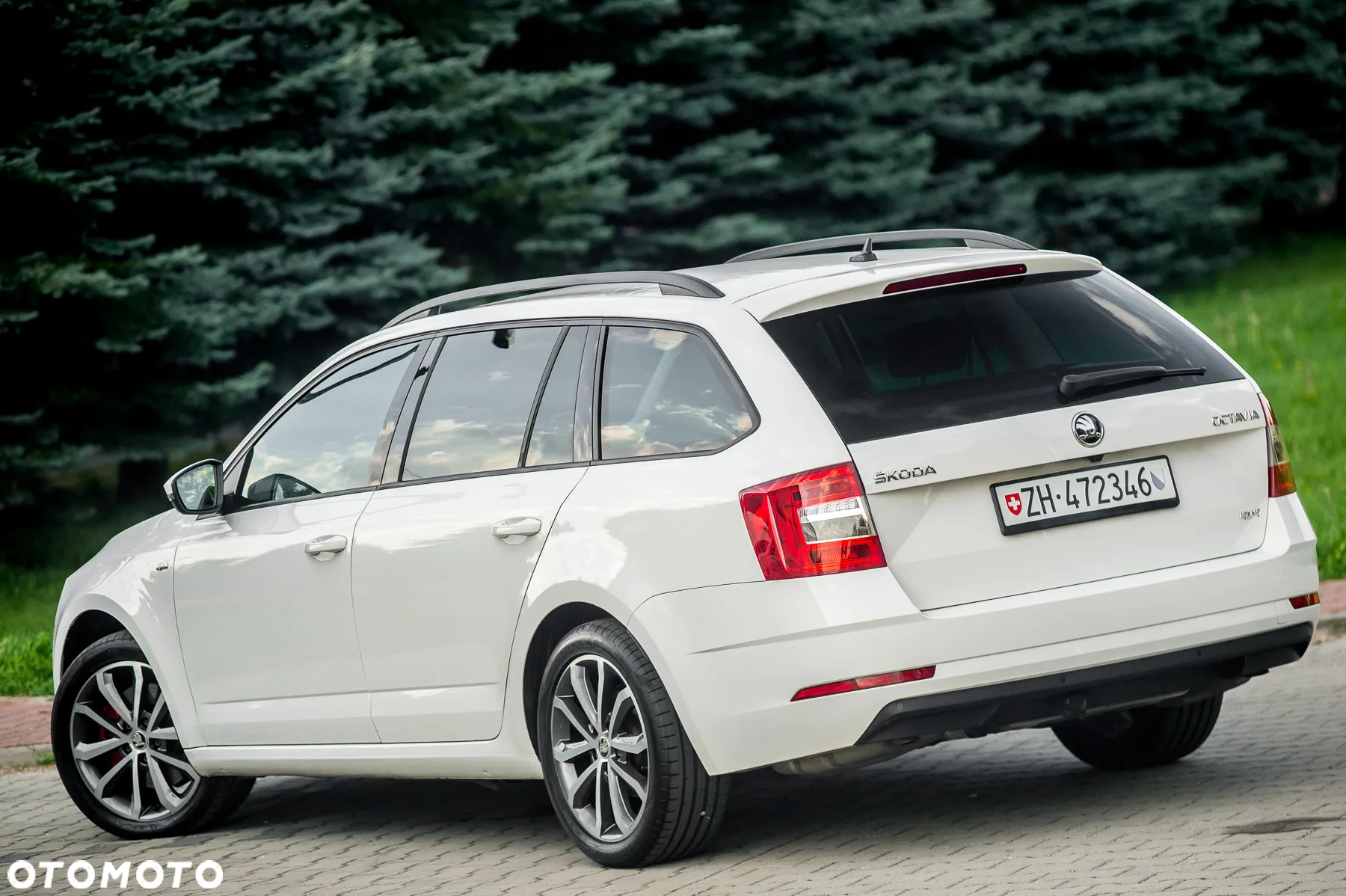 Skoda Octavia Combi 2.0 TSI 4x4 DSG Soleil - 10