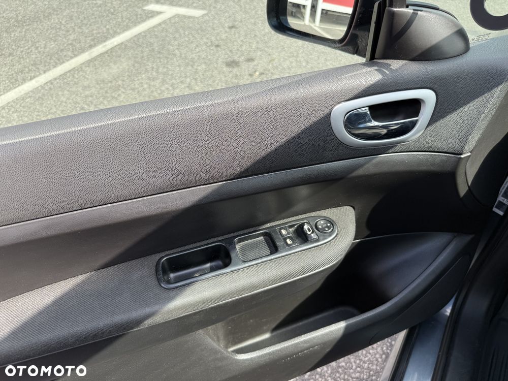 Peugeot 307 1.6 HDi - 9