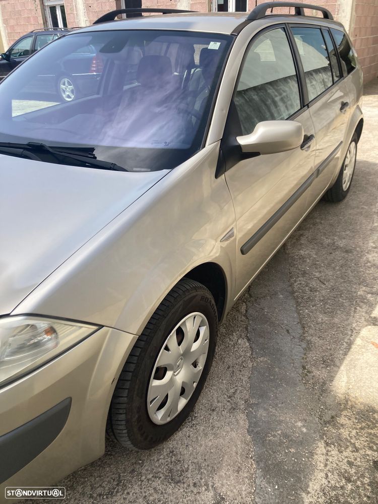 Renault Mégane Break 1.5 dCi Dynamique - 4