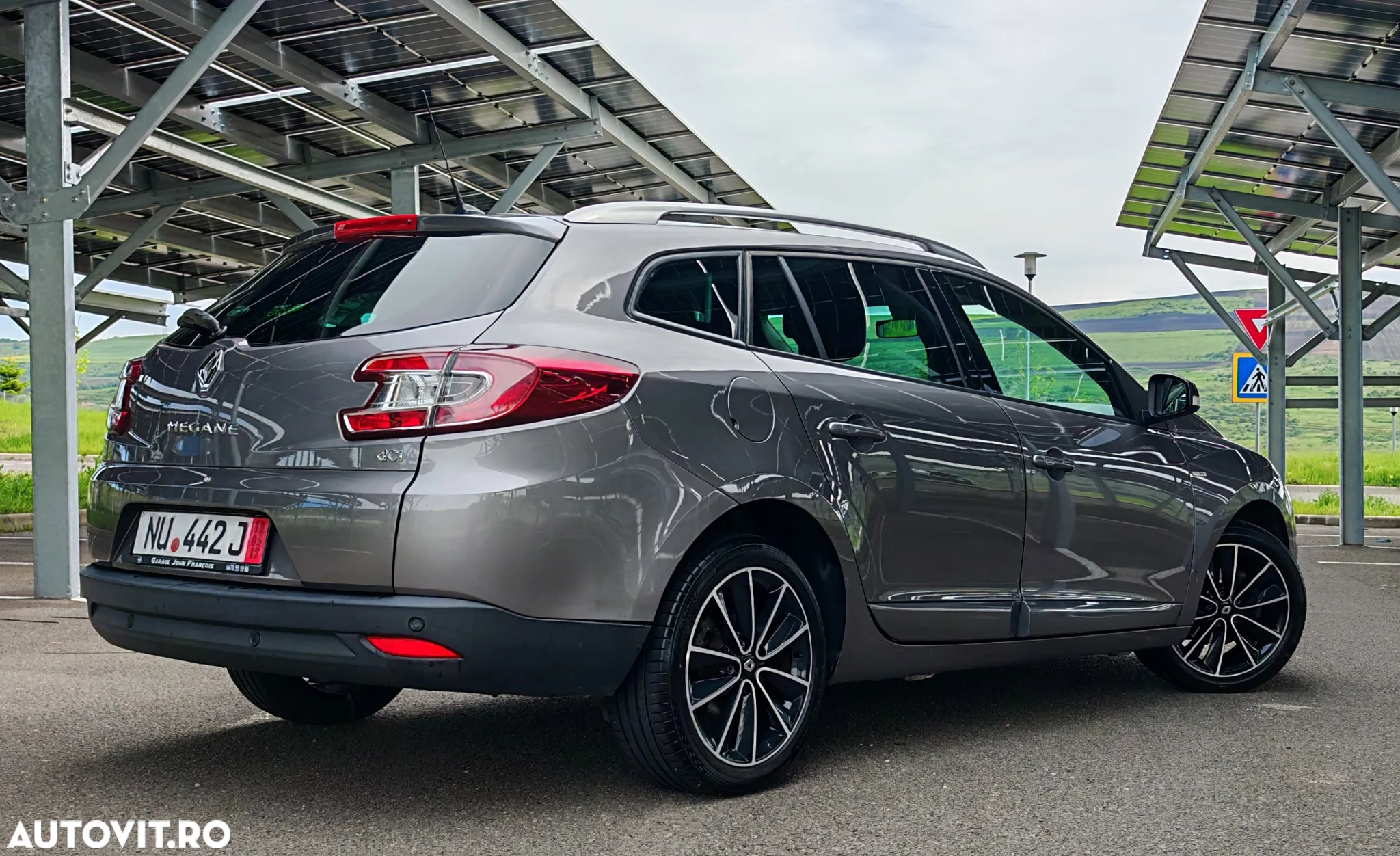 Renault Megane ENERGY dCi 130 BOSE EDITION - 17