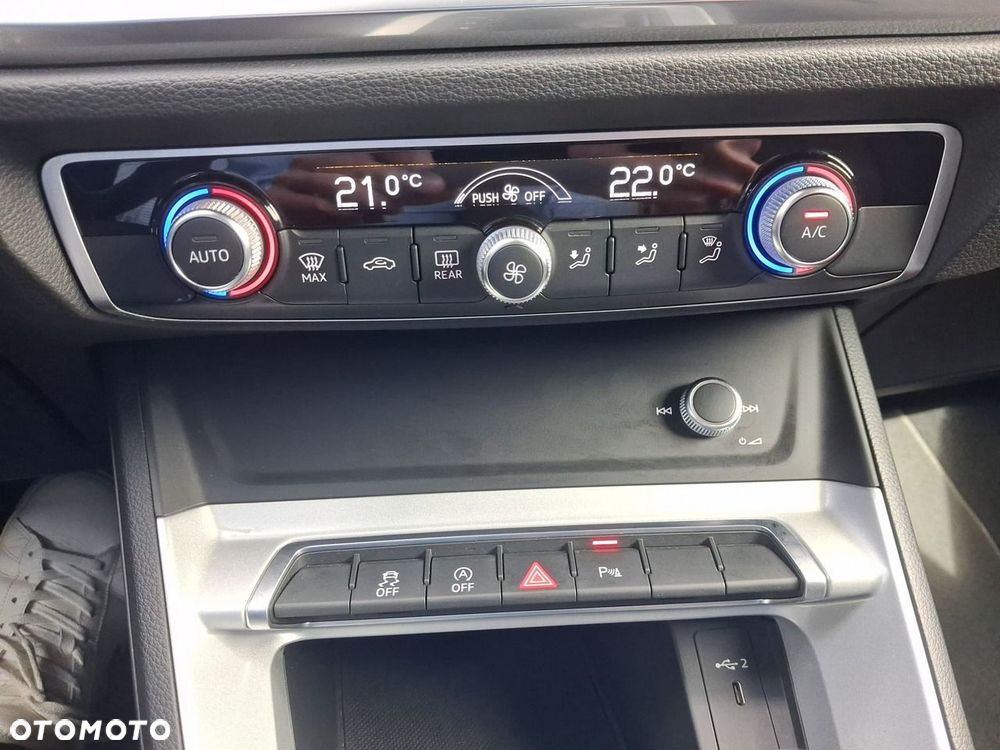 Audi Q3 - 30