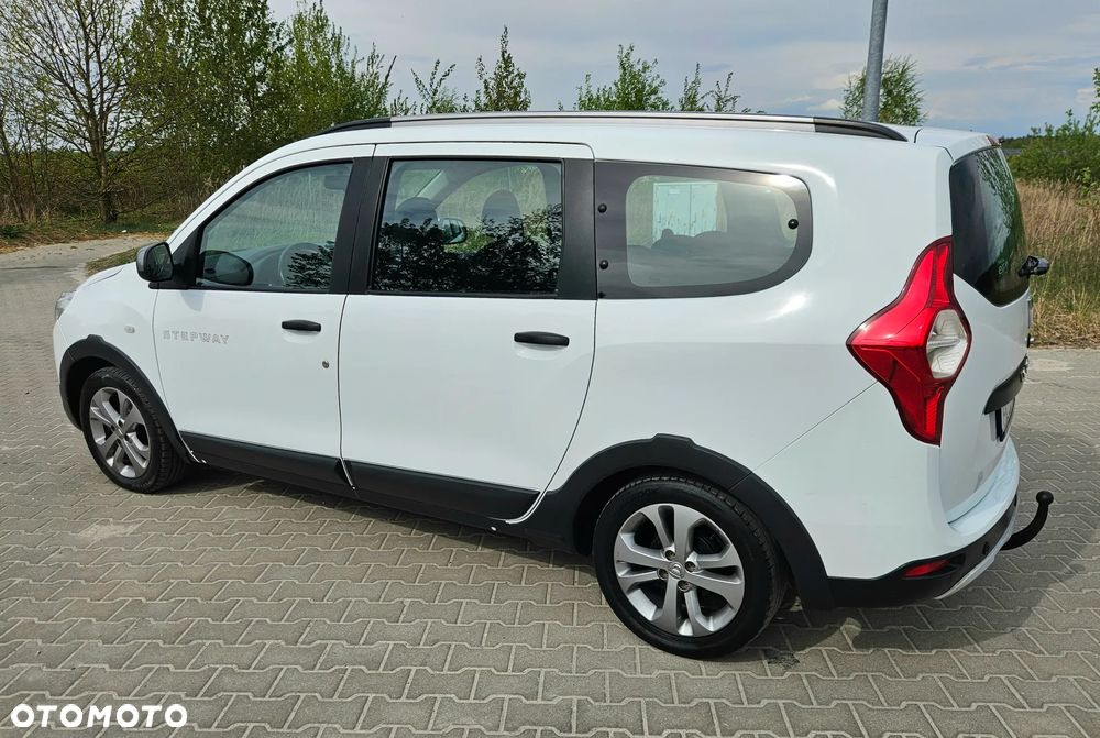 Dacia Lodgy dCi 110 Stepway - 4