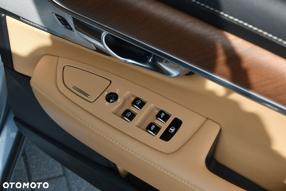Volvo S90 - 28
