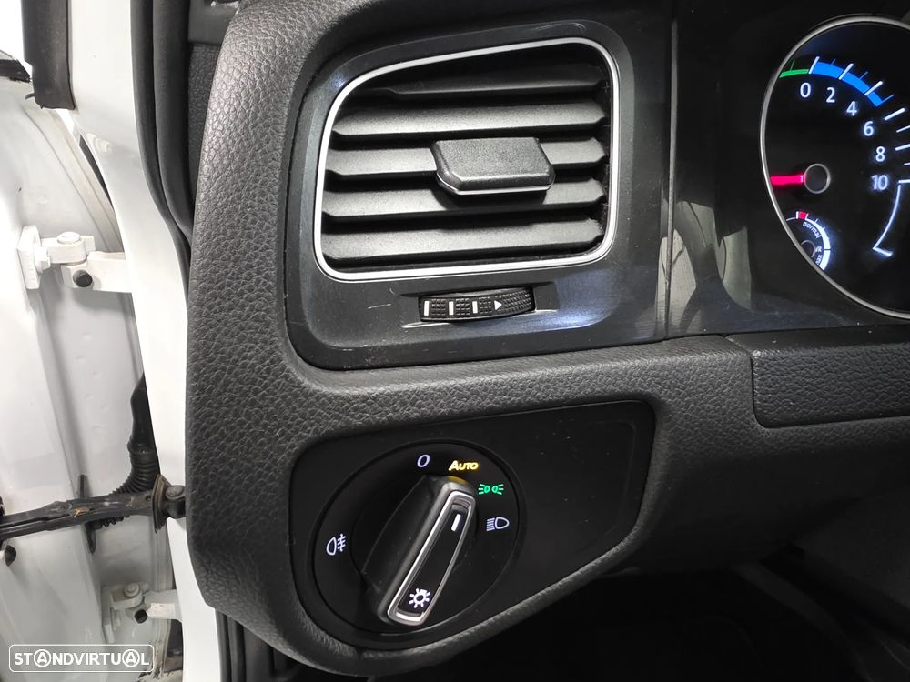 VW e-Golf AC/DC - 28