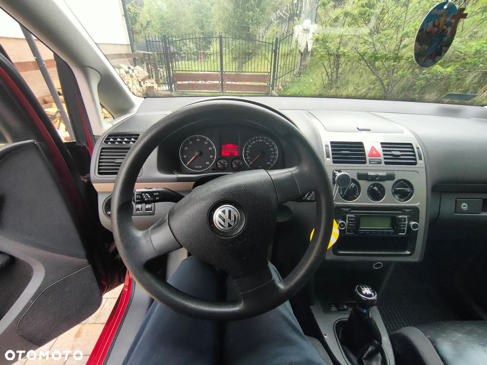 Volkswagen Touran 1.6 - 5