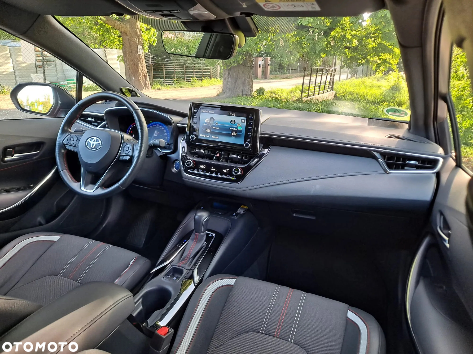 Toyota Corolla 2.0 Hybrid Touring Sports GR Sport Black Edition - 17