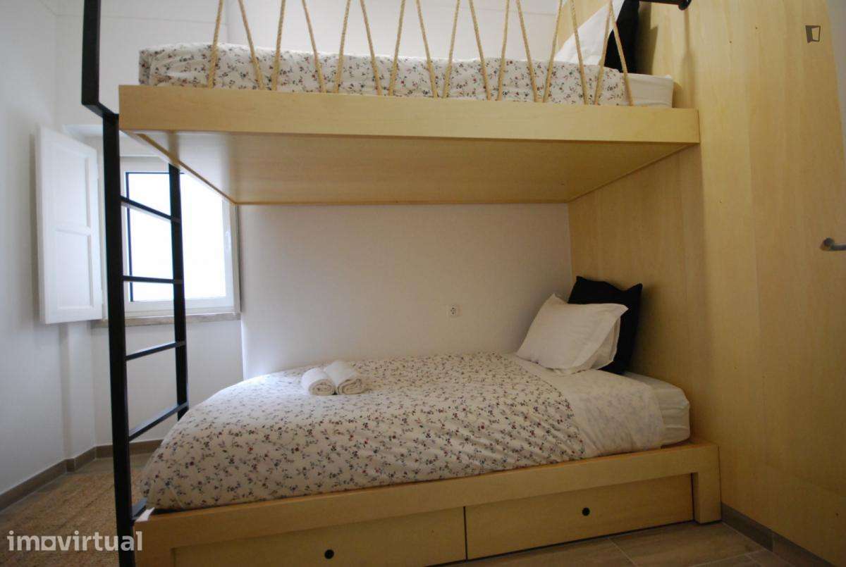 Apartamento com 2 quartos - localizado em Penha Lisbon - Grande imagem: 3/27