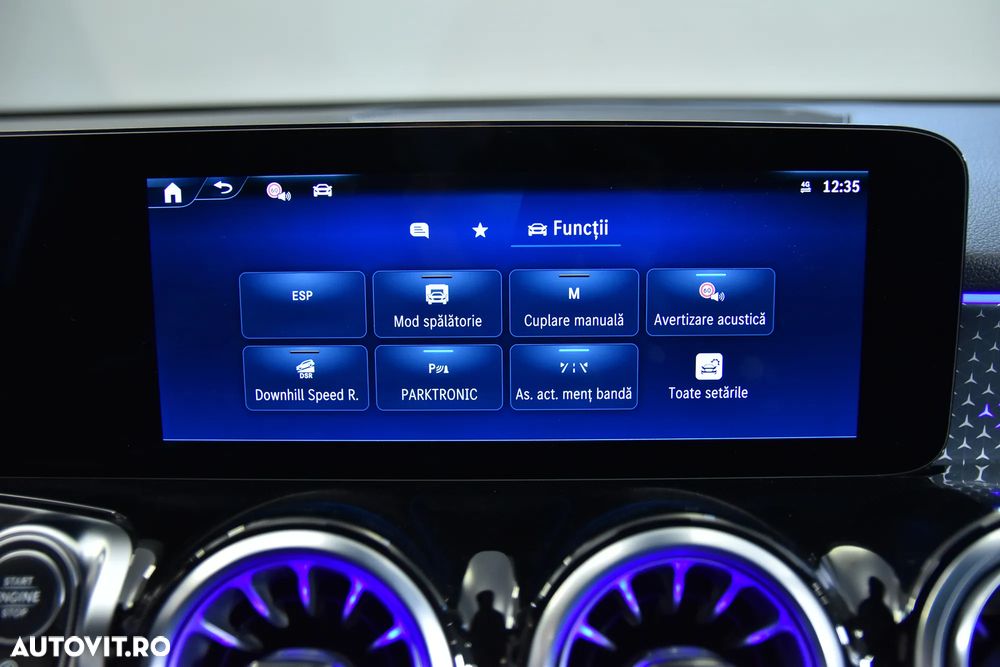 Mercedes-Benz GLB - 23