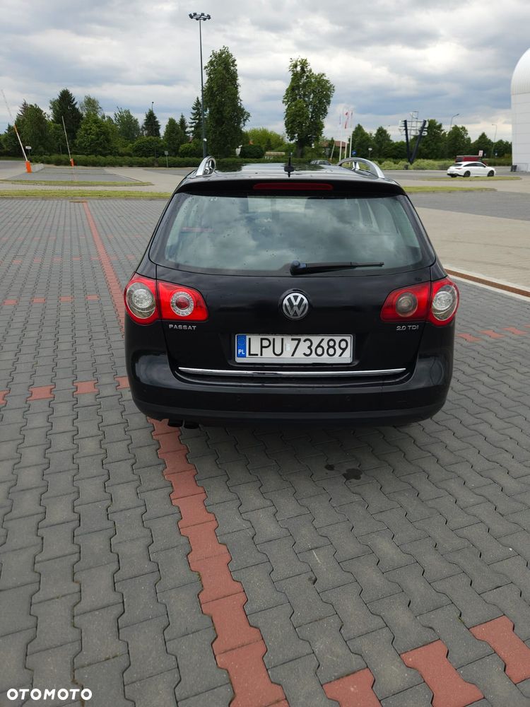 Volkswagen Passat 2.0 TDI 4Mot Highline - 26