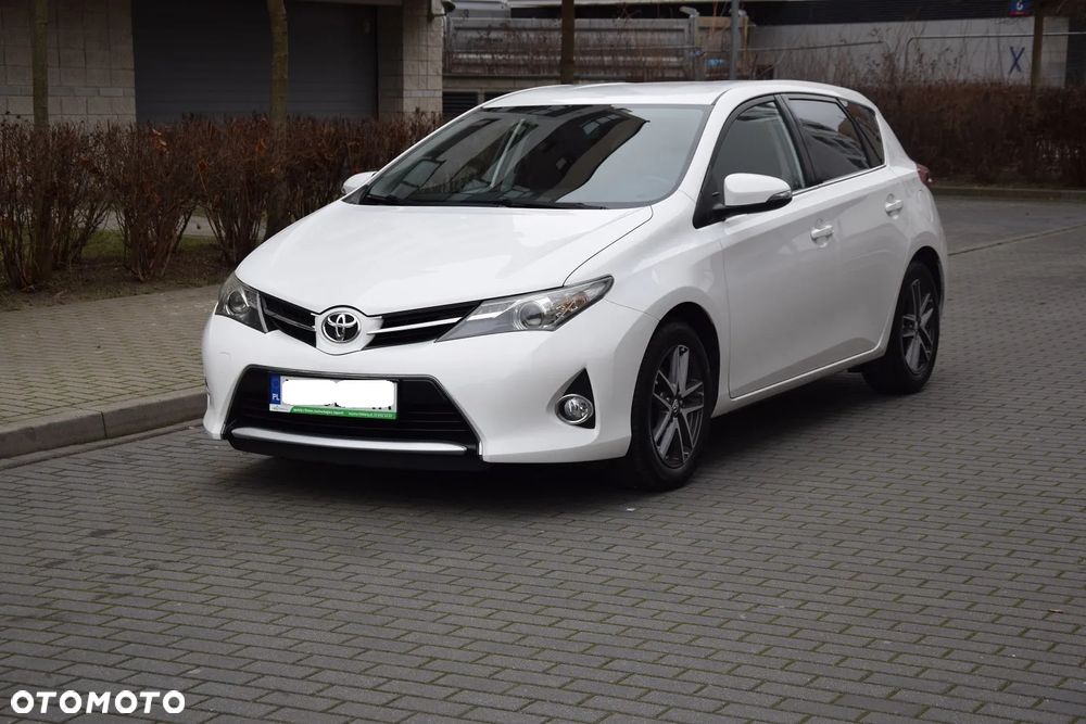 Toyota Auris 1.33 VVT-i Premium - 1
