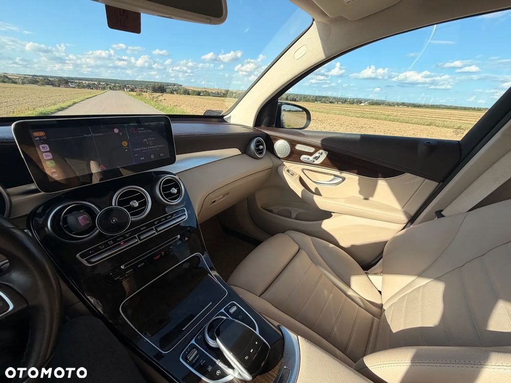 Mercedes-Benz GLC - 9
