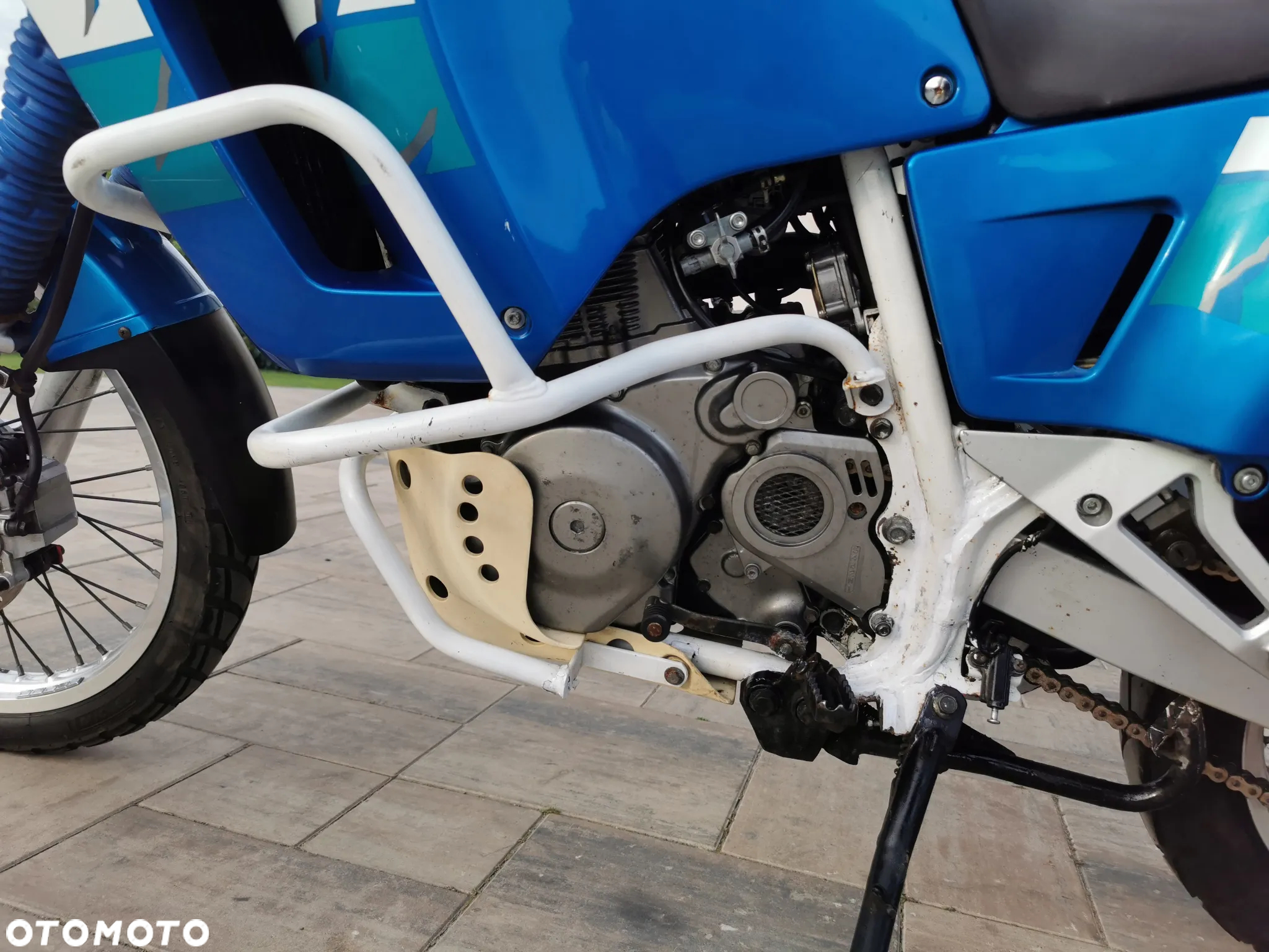 Suzuki DR - 9