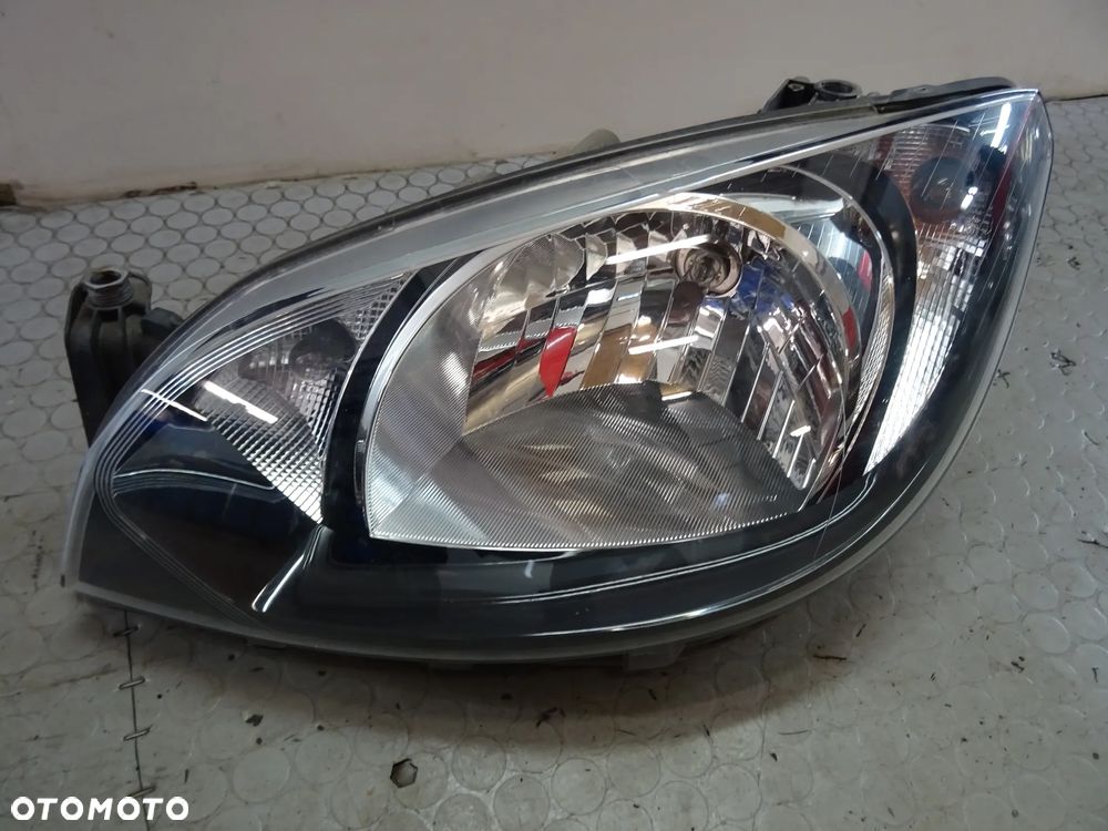 1ST941016D 1ST941015D Lampa przod H4 Skoda Cititgo czesci - 5