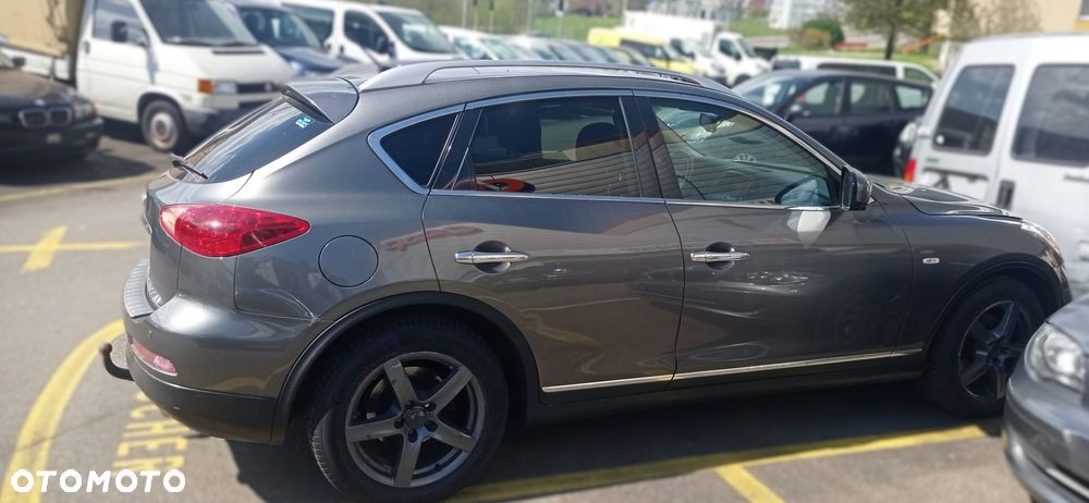 Infiniti EX EX30d - 2