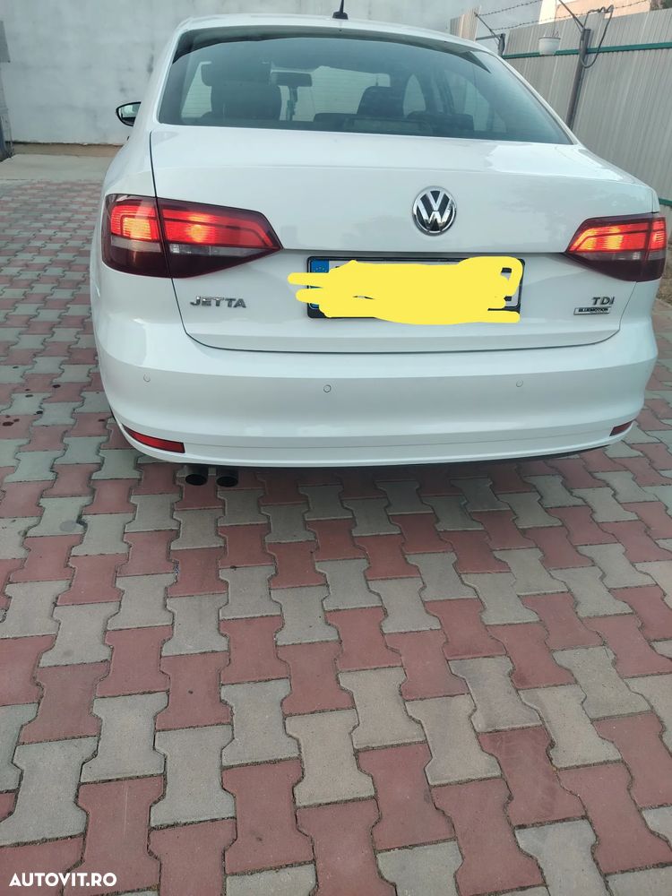 Volkswagen Jetta 2.0 TDI Comfortline - 5