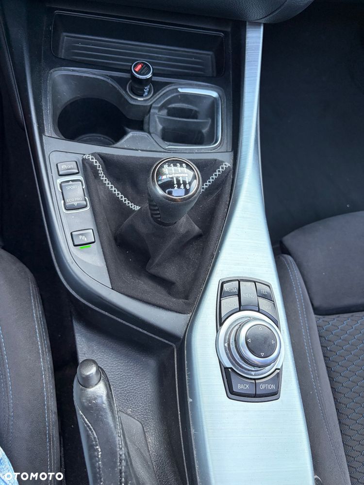 BMW Seria 1 120d M Sport - 15