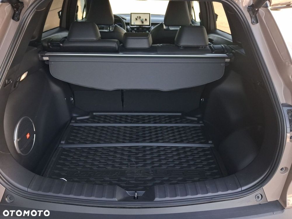 Toyota Corolla Cross - 13
