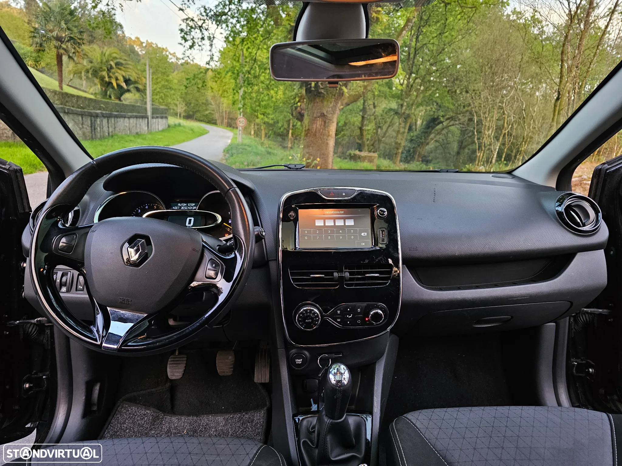 Renault Clio 1.5 dCi Limited EDition - 27