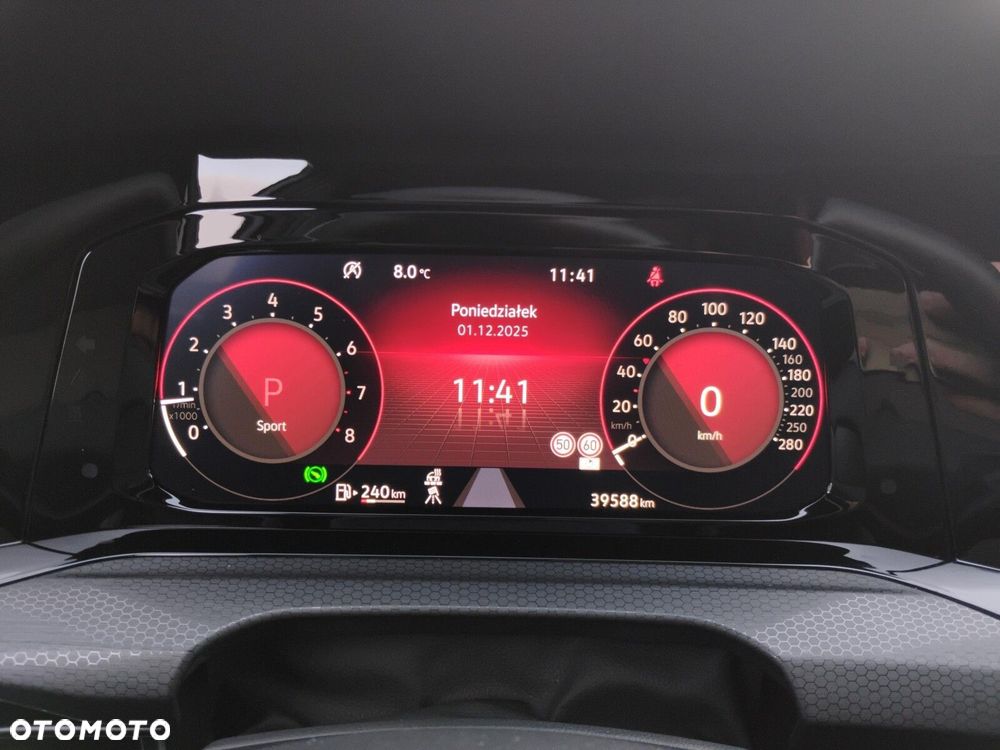 Volkswagen Golf - 16