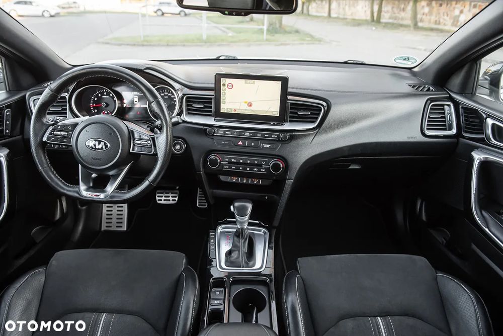 Kia ProCeed 1.4 T-GDI DCT7 OPF GT LINE - 31