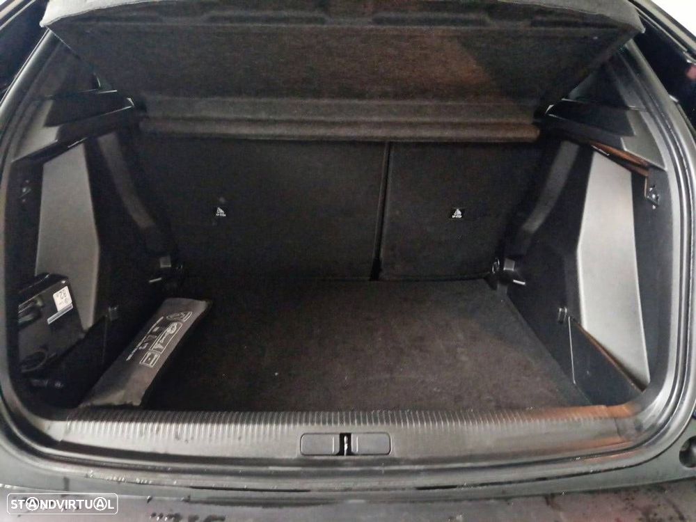 Peugeot 2008 1.2 PureTech Style - 6