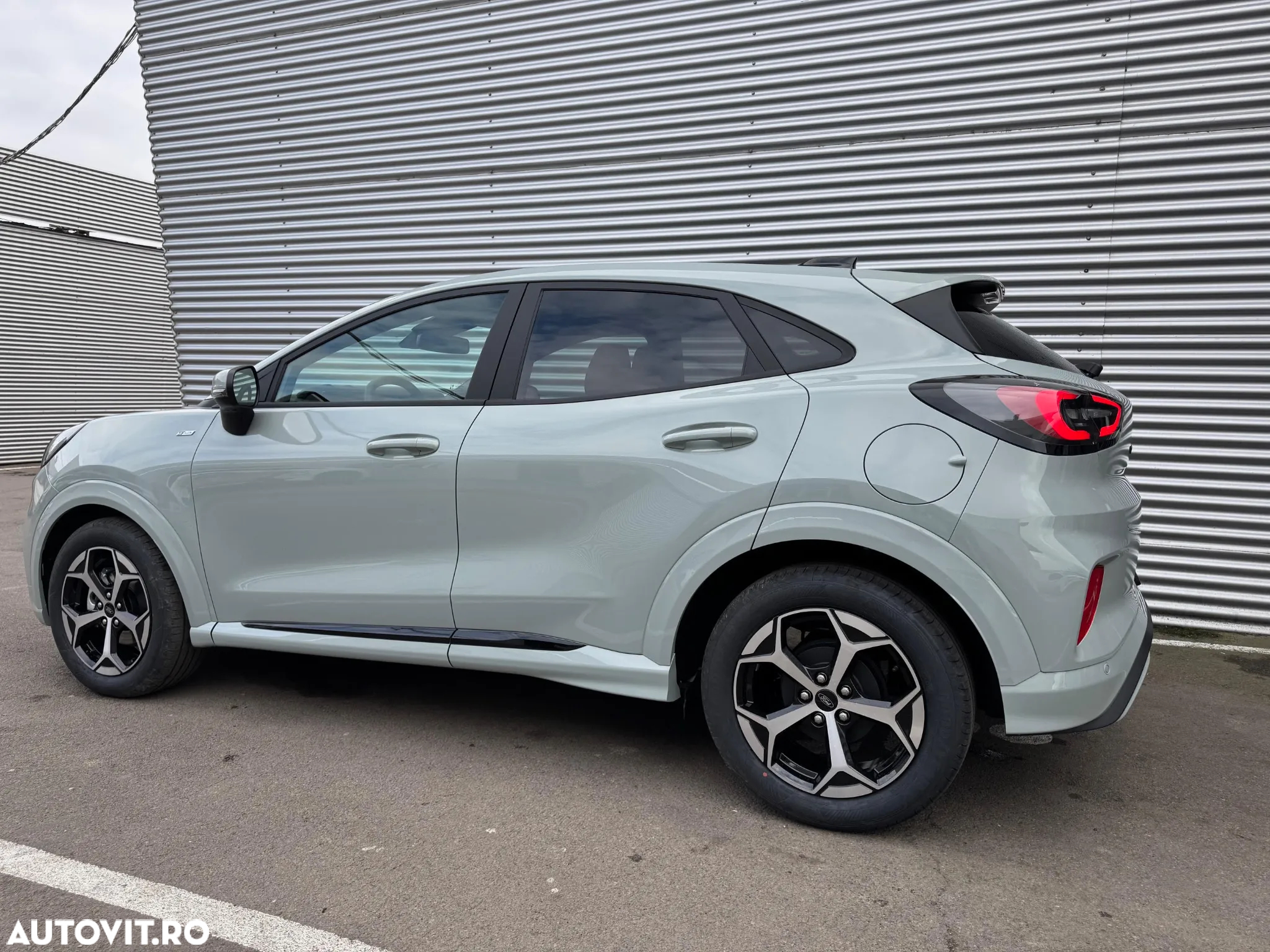 Ford Puma 1.0 EcoBoost 7DCT MHEV ST-Line - 12