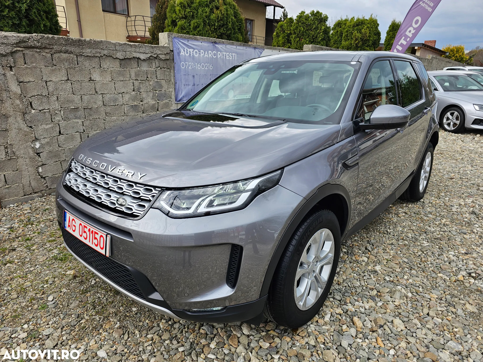 Land Rover Discovery Sport 2.0 D180 MHEV SE - 12