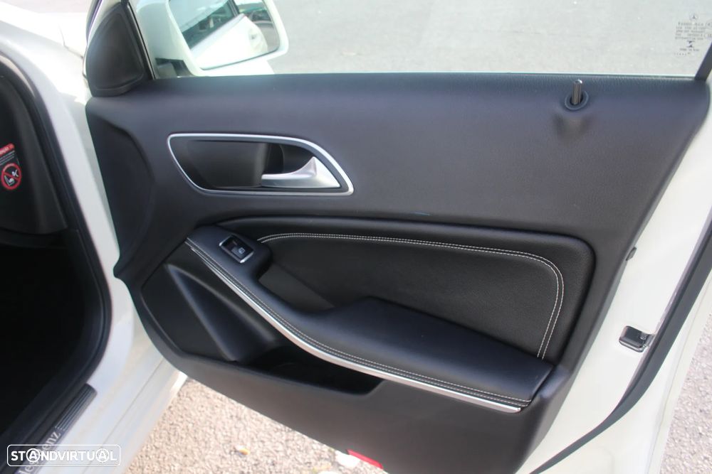 Mercedes-Benz A 160 - 25