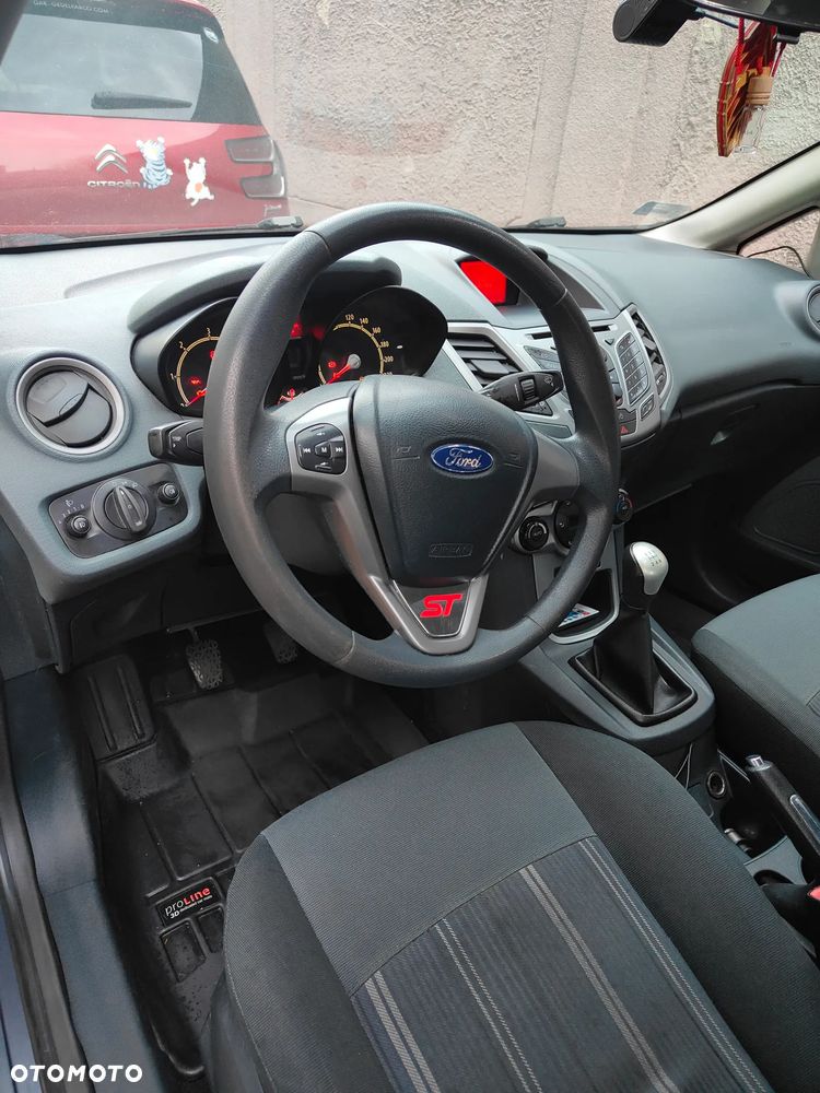 Ford Fiesta 1.4 TDCI - 21