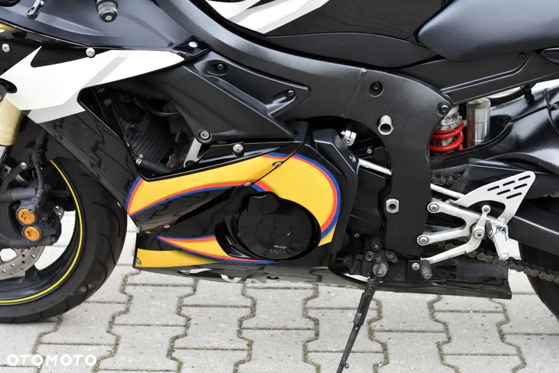 Yamaha R6 - 27