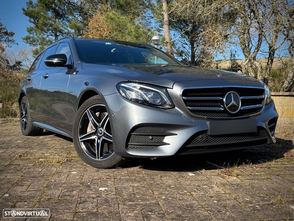 Mercedes-Benz E 300 de AMG Line - 1