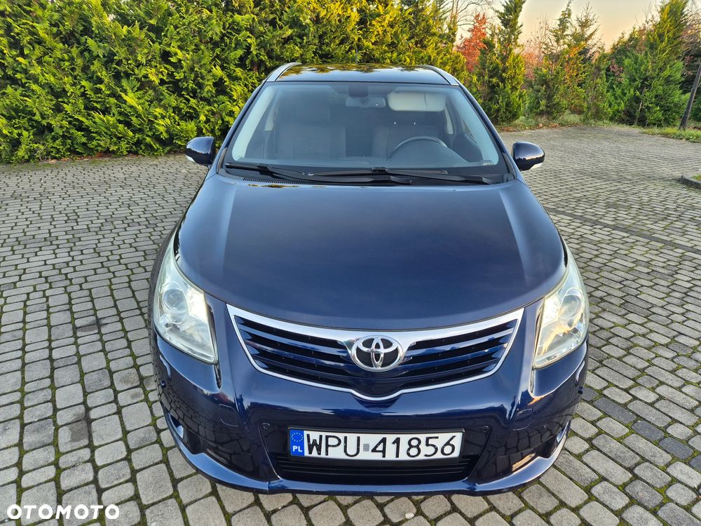 Toyota Avensis 2.0 Prestige NAVI - 4