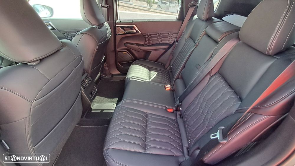 Mitsubishi Outlander 2.4 PHEV Instyle - 6